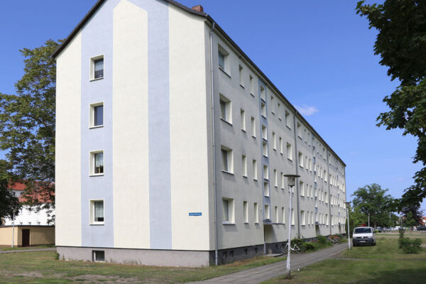 Erich-Weinert-Straße 20